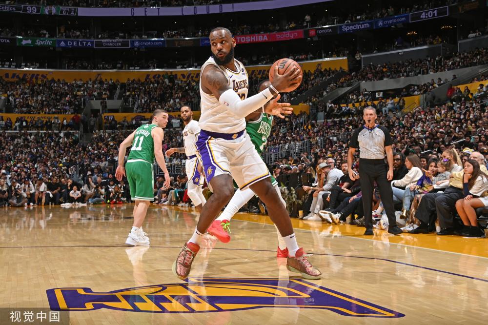 中的表现尤 中的表现尤