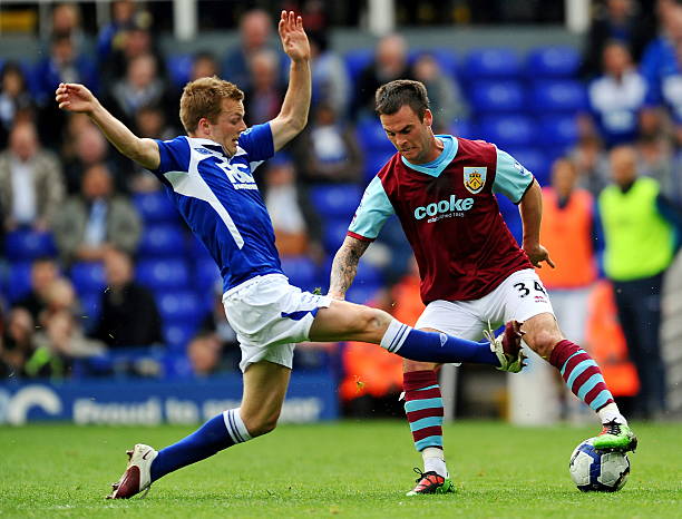 他主动宣布 他主动宣布