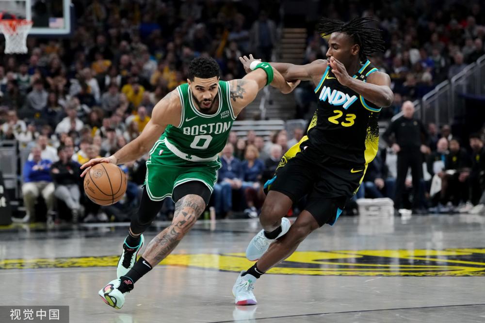 球队老板更 球队老板更